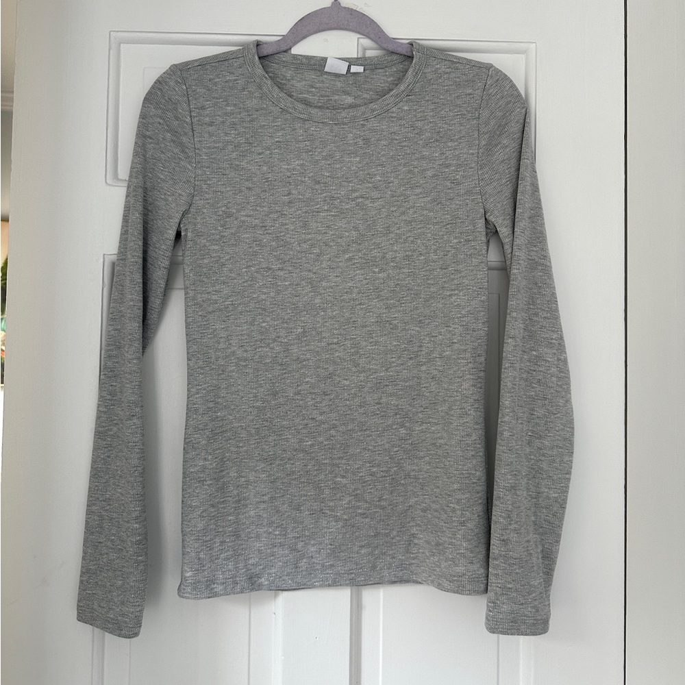 Gap Heather Gray Ribbed Sparkle Long Sleeve Tee in Size Small